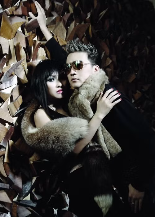 Ngày ấy khi vẫn giữ được tình bạn đẹp, hai nghệ sĩ từng có những khoảnh khắc vô cùng tình cảm trong các bộ ảnh chụp chung. Ảnh: Giadinhvietnam