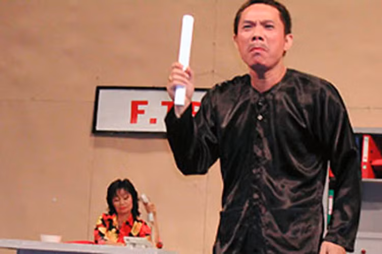 Nghe si Trung Dan la ai ma Hoai Linh - Tran Thanh deu ne?-Hinh-3