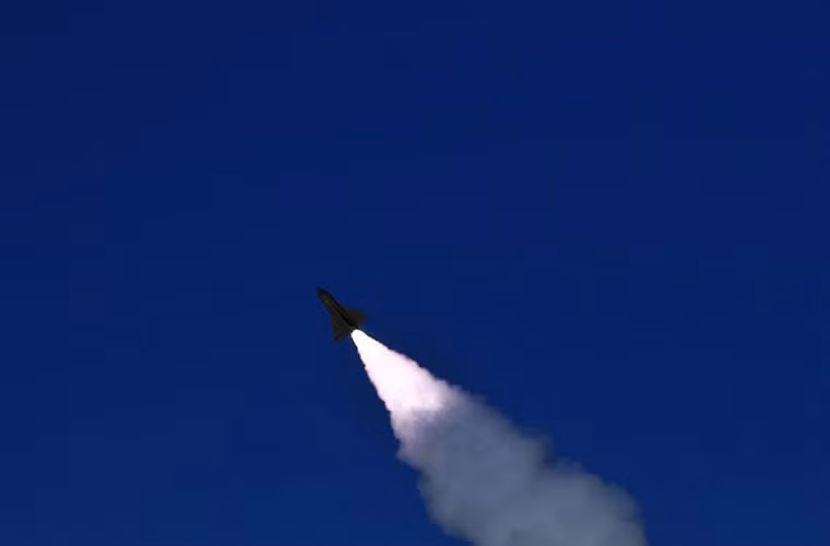 I-HAWK đạt tầm bắn 1,5-40km, độ cao bắn hạ mục tiêu thấp nhất là 60m, cao nhất là 20km.