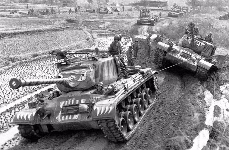M46 Patton được trang bị khẩu pháo chống tăng 90mm M3A1 đủ sức xuyên phá giáp tăng T-34-85 của CHDCND Triều Tiên.