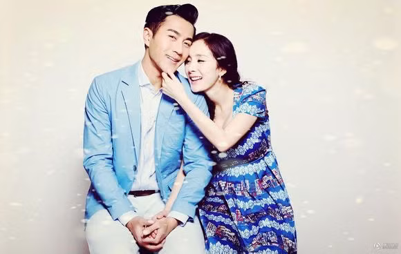 Bụng bầu của Dương Mịch còn khá nhỏ khi ở những tháng đầu thai kì. Ảnh: Yeah