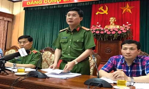 Ha Noi thieu 4.000 tru nuoc phong chay chua chay