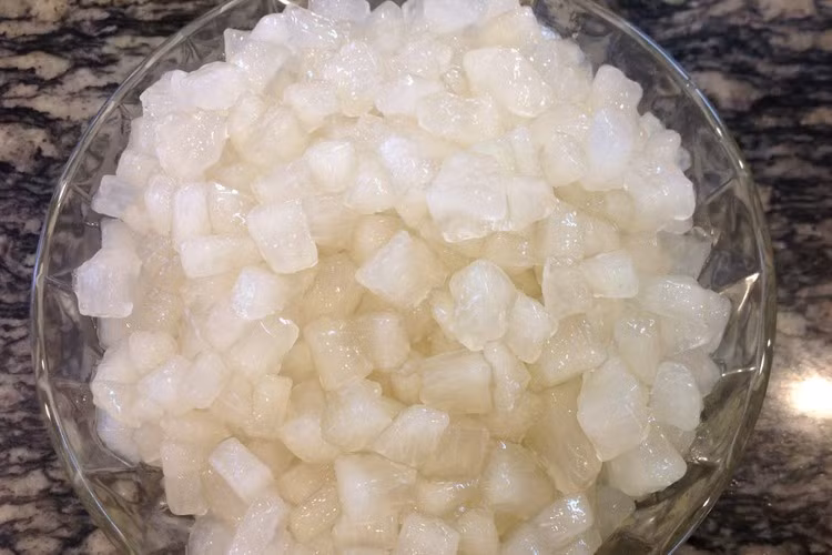 Ngoài ra bạn còn có thể nấu chè cùi bưởi nấu chè vỏ cam cùng đậu xanh giúp ăn ngon giải nhiệt và tăng cường khẩu vị trong mùa hè. Ảnh: Monngonmoingay.