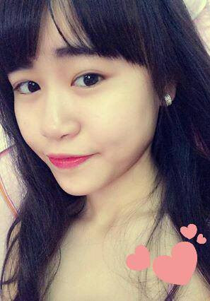 Một điểm khác khiến Thùy Trang được nhiều bạn trẻ mến mộ là việc cô sở hữu gương mặt, ngoại hình khá xinh xắn, dễ thương.