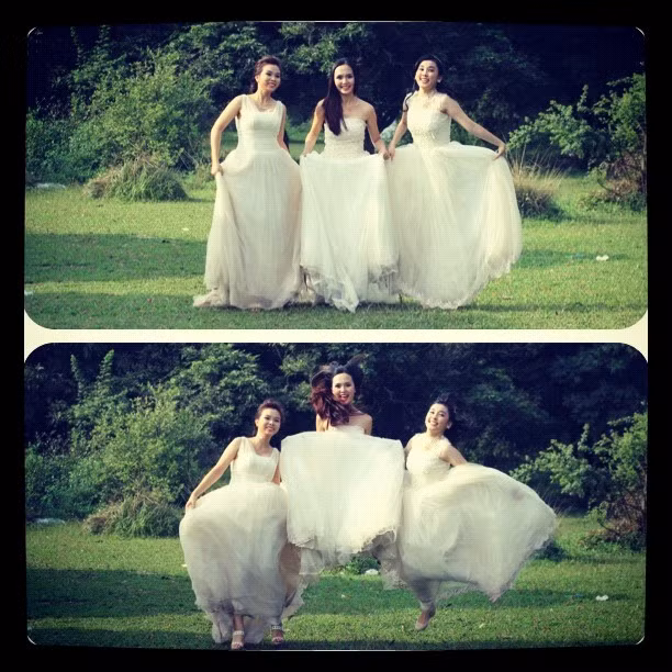 Huyền My (giữa) được biết đến là người yêu của Văn Quyết từ khoảng 2 năm trước. 