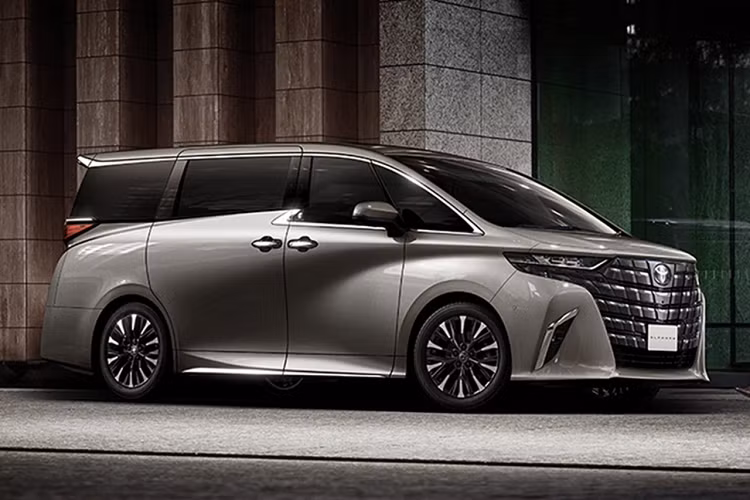Bộ đôi xe MPV Toyota Alphard và Vellfire hoàn toàn mới tại Thái Lan sẽ không có nhiều điểm khác biệt với thị trường Nhật Bản. Thông số kích thước bao gồm: Chiều dài tổng thể 5.005 – 5.100 mm; Chiều rộng tổng thể 1.850 mm; Chiều cao tổng thể 1.945 – 1.950 mm; Chiều dài cơ sở 3.000 mm; Khoảng sáng gầm 160 mm; Dung tích bình nhiên liệu 60 lít