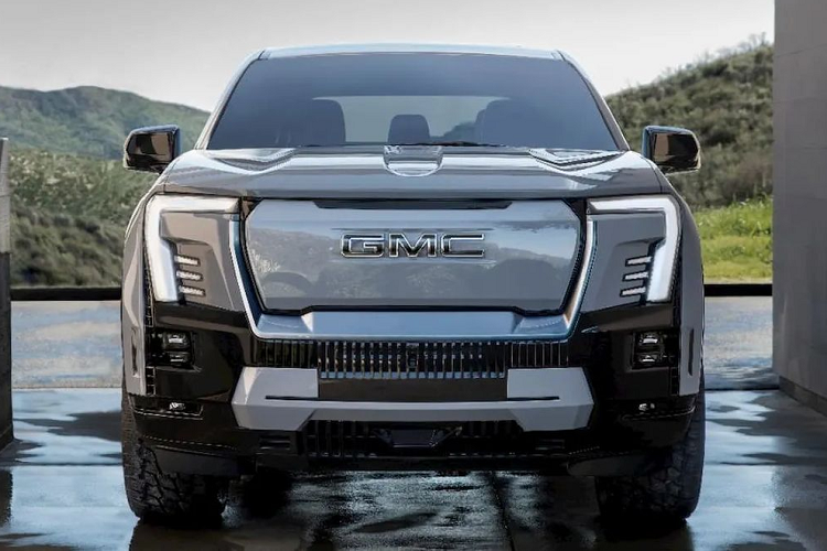 Theo Semafor, General Motors (GM) – Công ty mẹ Chevrolet, Buick, GMC và Cadillac có trụ sở tại Michigan muốn sử dụng các khoản đầu tư của Microsoft vào OpenAI - Công ty tạo ra chatbot nổi tiếng ChatGPT, để giúp phát triển trợ lý ảo ChatGPT trên xe ôtô của General Motors.