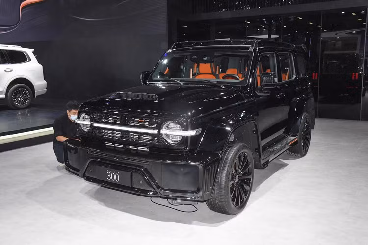 Điều này có nghĩa hãng xe Tank đã nhận đủ đơn đặt hàng trước cho chiếc xe SUV Tank 300 Cyber Knight của mình, trước đó, thương hiệu con của Great Wall Motor đã chia sẻ về việc, họ chỉ sản xuất 7.000 chiếc Tank 300 Cyber Knight, đợt mở bán đơn hàng đầu tiên chỉ có 5.000 xe.