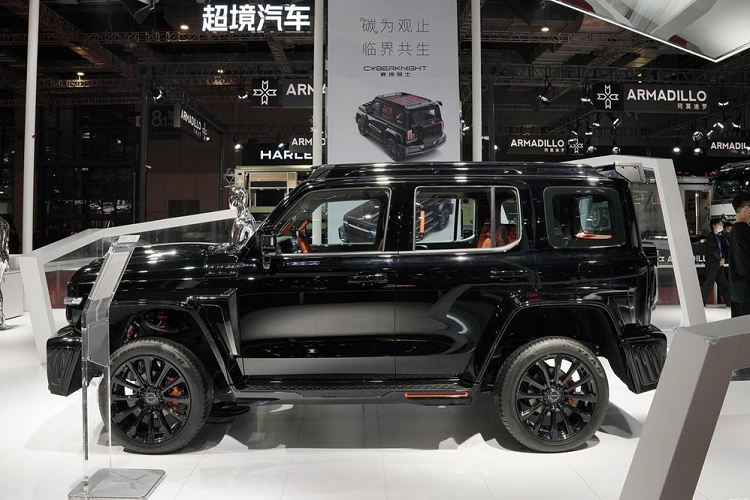 Như vậy, chỉ chưa đầy 2 tháng từ lúc mở bán trước cho đợt 1, đã có đủ 5.000 khách cọc mua Tank 300 Cyber Knight, những người này giờ đây phải làm các bước tiếp theo để xác nhận việc mua hàng, sau đó, Great Wall Motor mới mở đợt đặt hàng thứ 2, với 2.000 xe được bán ra.