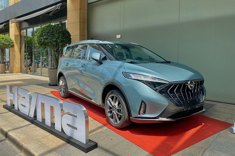 Được biết, đây là 3 dòng xe sẽ “đổ bộ” thị trường Việt trong thời gian tới và sẽ tập trung ở phân khúc SUV và MPV. Trong số 3 mẫu xe Haima tại Việt Nam, Haima 7X-E được nhà phân phối kỳ vọng sẽ tiếp cận được nhiều khách hàng và đủ sức cạnh trang với các đối thủ.