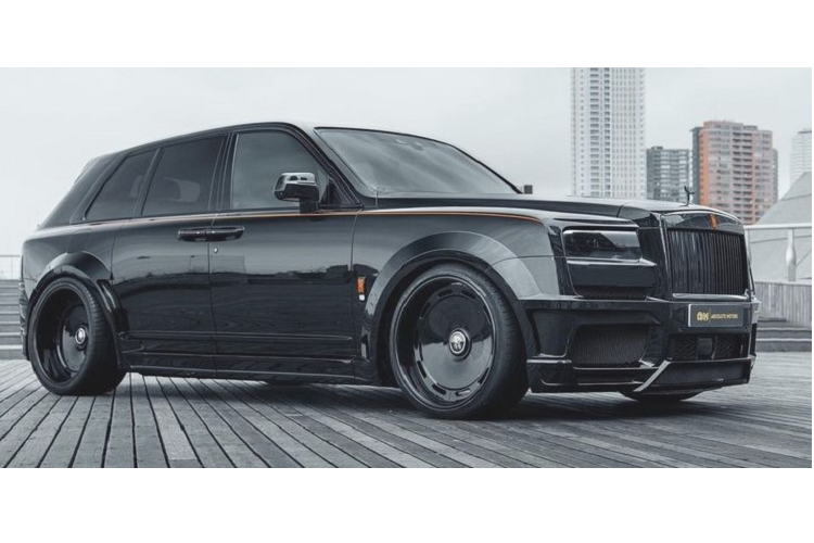 Hãng độ không công bố chi phí để thực hiện bản nâng cấp dành cho Rolls-Royce Cullinan. Tại Đức, giá xe Rolls-Royce Cullinan từ 335.000 USD (tương đương 8,3 tỷ đồng), tuy vậy con số có thể lớn hơn nhiều theo tùy chọn cá nhân hóa của khách hàng. Mẫu xe này cũng được phân phối tại Việt Nam với mức giá từ 32 tỷ đồng.