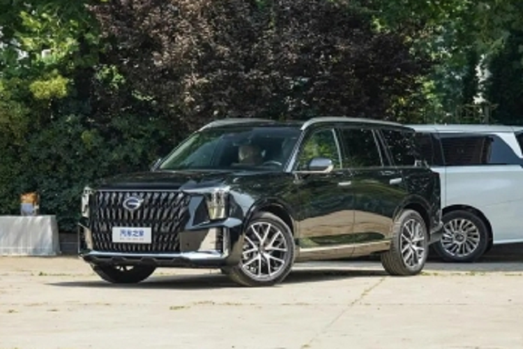 GAC Trumpchi GS8 2024 su dung dong co Toyota, chi tu 603 trieu dong-Hinh-2