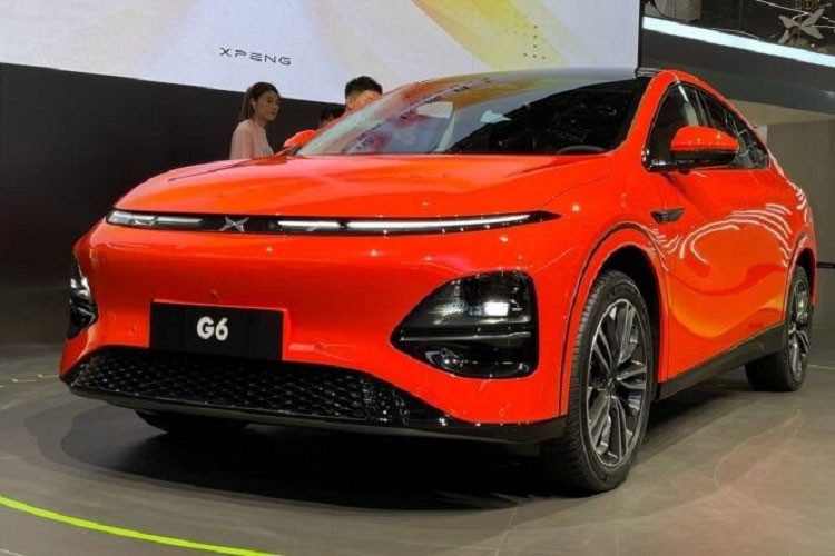 Cả hai phiên bản này đều đi kèm cụm pin 87,5kWh cho tầm vận hành tối đa lên tới 755 km sau mỗi lần sạc đầy. Bên cạnh đó, xe cũng được trang bị sạc nhanh với công nghệ điện áp 800V cho quãng đường di chuyển khoảng 300 km chỉ sau 10 phút nạp điện. 