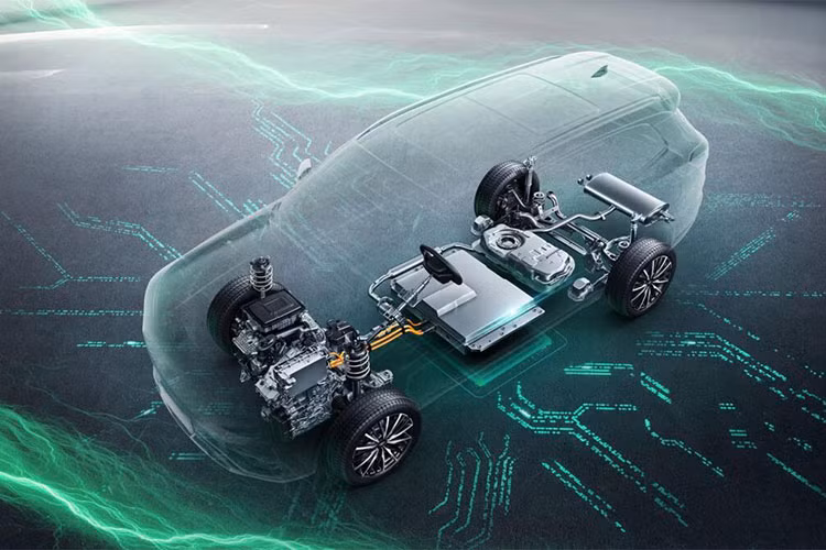 Trong khi đó, trên fanpage chính thức của Chery Việt Nam liên tục xuất hiện thông tin và hình ảnh của một số mẫu xe, gần đây nhất là Tiggo 8 Pro e+. Điều này khiến nhiều người cho rằng Chery Tiggo 8 Pro e+ 2023 mới có thể được bán ở Việt Nam.