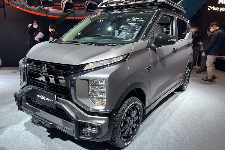 Tại triển lãm Tokyo Tuning Show 2023 hiện đang diễn ra tại Nhật Bản, hãng Mitsubishi đã mang một chiếc xe điện độ đến trưng bày. Chiếc xe độ này được phát triển dựa trên ôtô điện cỡ nhỏ Mitsubishi eK Cross EV hoàn toàn mới.