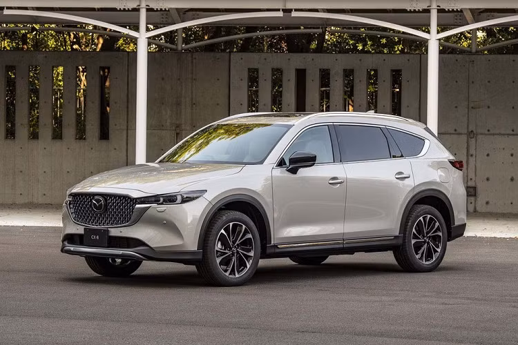 Mazda CX-8 se chinh thuc bi 