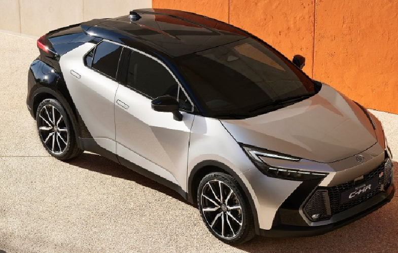  Toyota C-HR Theo một số khảo sát, Toyota C-HR chỉ mất khoảng 30,9% giá trị ban đầu sau 5 năm sử dụng. Dù so với các đối thủ cùng phân khúc, chiếc xe này vẫn còn nhiều thiếu sót như: không có dẫn động bốn bánh, khả năng vận hành chưa đủ mạnh nhưng nó vẫn xứng đáng là chiếc crossover phổ thông bền bỉ, đáng tin cậy.