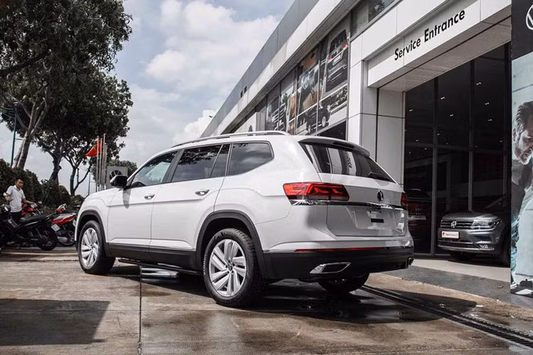 Volkswagen Teramont giam gia 