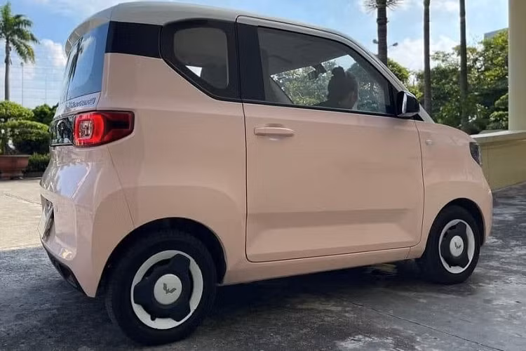 Wuling Hongguang Mini EV tiep tuc giam 30 trieu dong tai Viet Nam-Hinh-2
