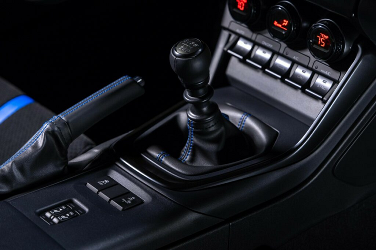 Mức giá xe Subaru BRZ tS 2024 chưa được công bố nhưng dự kiến nó sẽ có mức hơn 33.000 USD (khoảng 780 triệu đồng) cao hơn BRZ Limited 2023 đang có giá khởi điểm 31.095 USD (khoảng 736 triệu đồng).