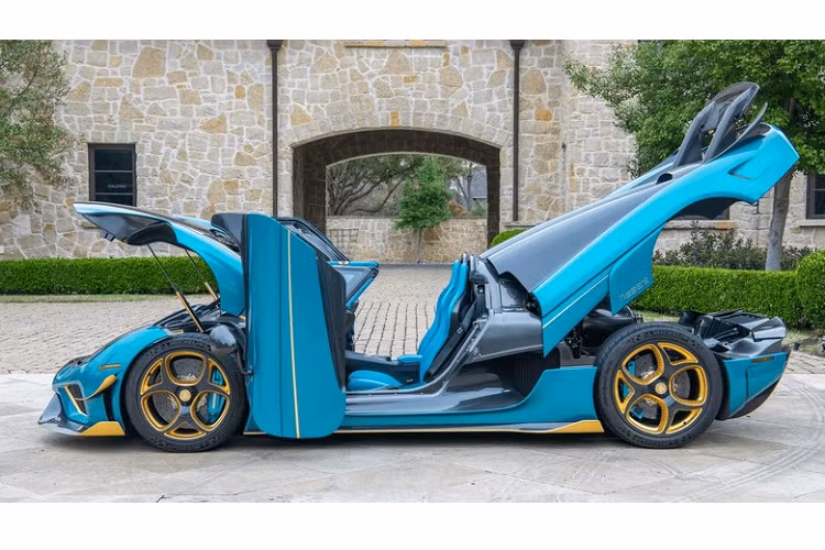 Đến thời điểm bài viết này được chia sẻ, chúng tôi nhận thấy mức trả cao nhất cho xe chỉ 2.600.000 USD (khoảng 61 tỷ đồng), trong khi giá xuất xưởng của chiếc xe này lên đến 3,28 triệu USD. Điều này cho thấy, nếu 10 ngày nữa, khi thời gian đấu giá kết thúc mà con số 2,6 triệu USD cao nhất, chủ ban đầu sẽ lỗ khoảng 600.000 USD.