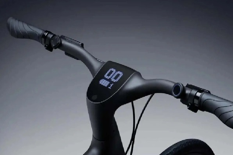 Bên cạnh đó, trang bị trí tuệ nhân tạo tích hợp cũng giúp phân tích tất cả các dữ liệu này và điều chỉnh cài đặt của xe đạp theo thời gian thực và đưa ra các biện pháp giúp người dùng đạp xe hiệu quả hơn.