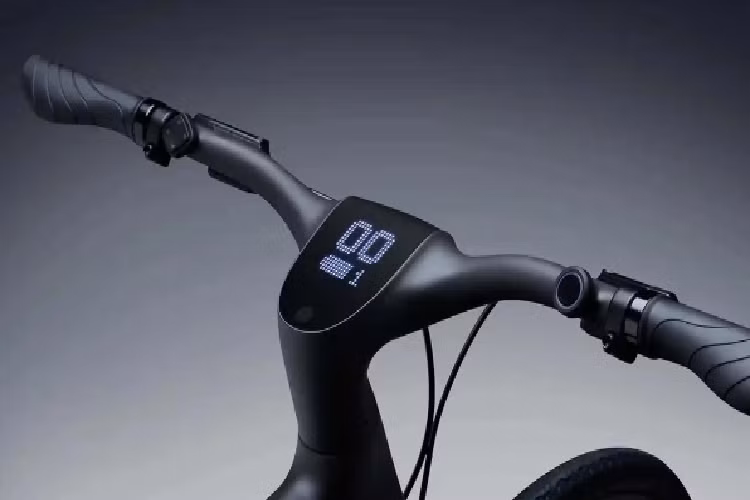 Bên cạnh đó, trang bị trí tuệ nhân tạo tích hợp cũng giúp phân tích tất cả các dữ liệu này và điều chỉnh cài đặt của xe đạp theo thời gian thực và đưa ra các biện pháp giúp người dùng đạp xe hiệu quả hơn.