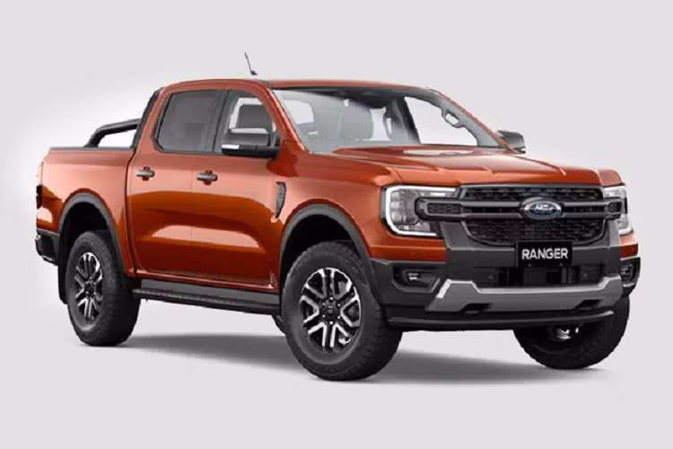 Việc bổ sung phiên bản Ford Ranger Sport 2023 mới giúp khách hàng Việt có thêm lựa chọn khi chọn mua Ford Ranger. Đây là mẫu xe bán tải có hơn 10 năm liên tiếp dẫn đầu thị trường Việt Nam. Trong cả năm 2022, doanh số bán Ranger đạt 16.477 xe, tăng 5% so với năm 2021.