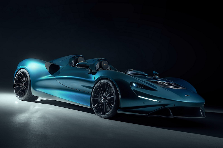 Ở cấp độ đầy đủ nhất, gói nâng cấp giúp bổ sung thêm 104 mã lực và 98 Nm mô-men xoắn để siêu xe Elva đạt được đến thông số 908 mã lực tại 7.100 vòng/phút và mô-men xoắn cực đại 898 Nm tại 6.300 vòng/phút.