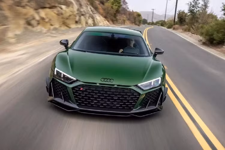 Hệ thống này có 2 vấu đan xoắn vào nhau, một vấu quay theo chiều kim đồng hồ còn vấu thứ hai quay theo hướng ngược lại. Không khí được hút vào trong và được đẩy vào thành của vỏ bộ siêu nạp, cải thiện mô-men xoắn tại dải vòng tua thấp rất hiệu quả.