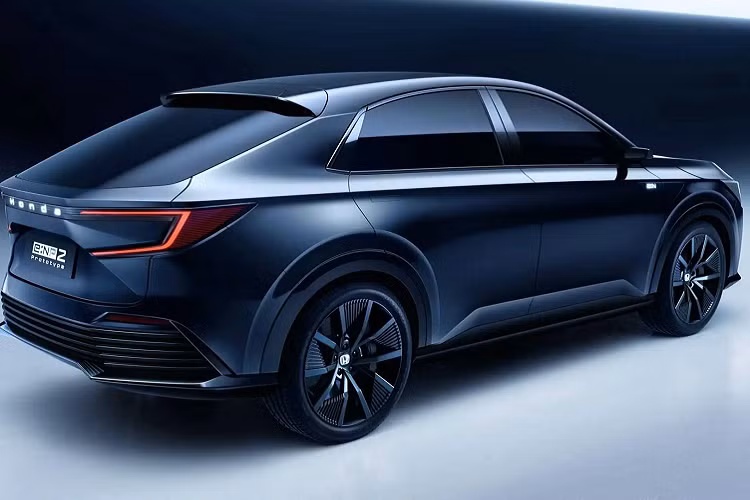 Honda hứa hẹn các mẫu xe điện sắp ra mắt sẽ mang đến cảm giác lái năng động thú vị nhưng ngập tràn công nghệ. Giống như các mẫu trước đó, Honda không tiết lộ chi tiết, kích thước hoặc thông số kỹ thuật hệ thống truyền động của thế hệ thứ 2 các mẫu e:N Series. 