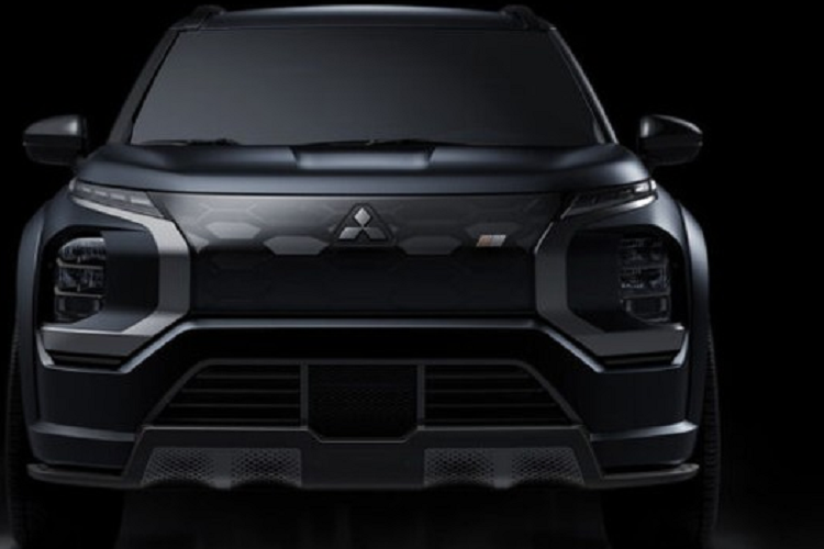 Đến nay, đã có thông tin xoay quanh về việc phiên bản sản xuất của mẫu xe ý tưởng này sẽ ra mắt vào năm sau. Cụ thể, một báo cáo từ tạp chí Best Car ở Nhật Bản cho thấy rằng Mitsubishi sẽ biến Vision Ralliart Concept thành một mô hình sản xuất dựa trên Outlander PHEV.