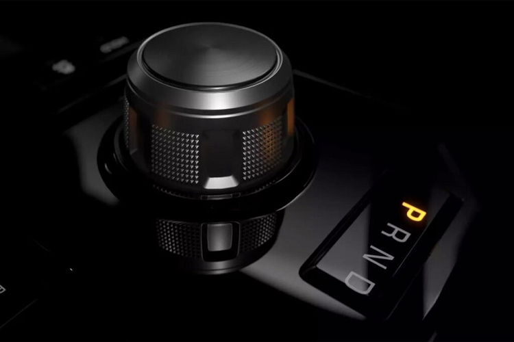 Theo hãng Ram, nội thất của Rampage sẽ được trang bị những chất liệu cao cấp, ví dụ như tapi cửa bọc giả da lộn hay ghế bọc da.