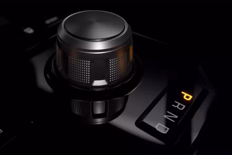 Theo hãng Ram, nội thất của Rampage sẽ được trang bị những chất liệu cao cấp, ví dụ như tapi cửa bọc giả da lộn hay ghế bọc da.