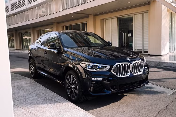 BMW X6 tai Viet Nam giam gia 