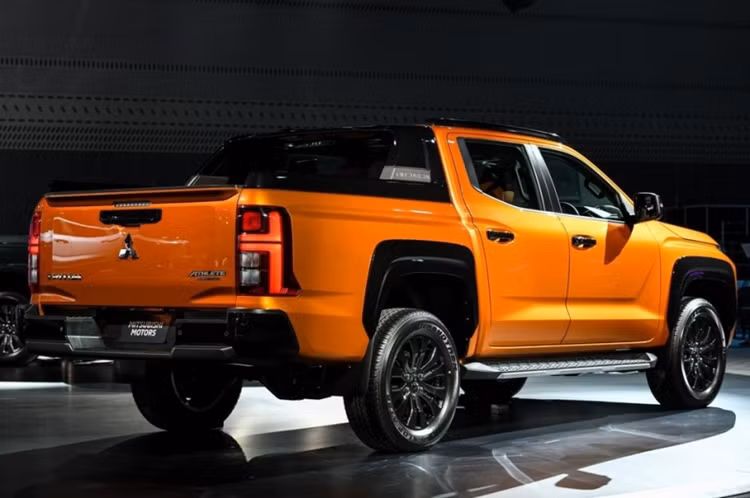 Mitsubishi Triton hybrid sac dien se co cong nghe giong Range Rover-Hinh-2