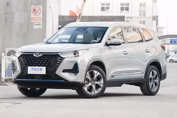 Dù vẫn chưa rõ khi nào hãng Chery sẽ chính thức trở lại Việt Nam nhưng 1 trong số những mẫu xe chủ lực của họ lại gây cứ chú ý lớn, đó chính chiếc Chery Tiggo 8 Pro tại Trung Quốc sở hữu ngoại hình đậm chất Lexus.