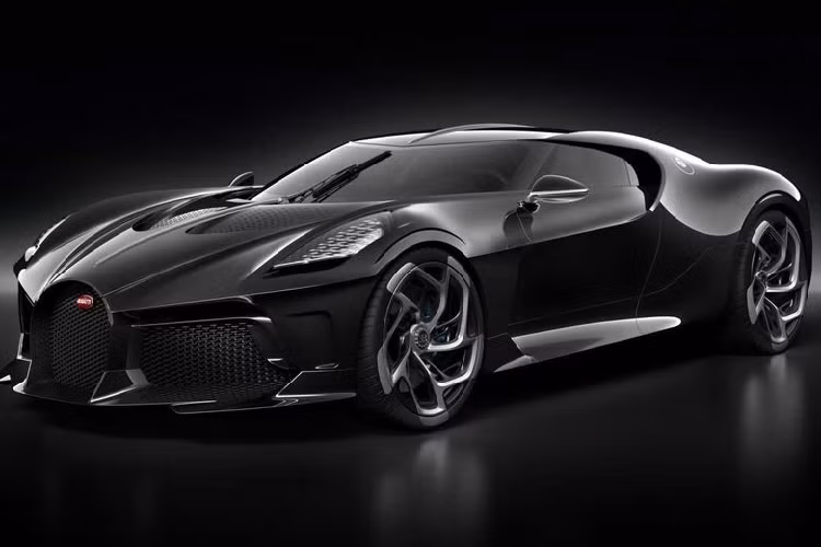  3. Bugatti La Voiture Noire: 13,4 triệu USD (khoảng 314 tỷ đồng) Với mức giá 13,4 triệu USD (khoảng 253,8 tỷ đồng), Bugatti La Voiture Noire là chiếc Bugatti đắt nhất từng được sản xuất. Là phiên bản hiện đại của mẫu Type 57 SC Atlantic, mẫu hypercar này sử dụng động cơ W16 8.0 lít tăng áp kép tương tự như Chiron, sản sinh công suất 1.479 mã lực.