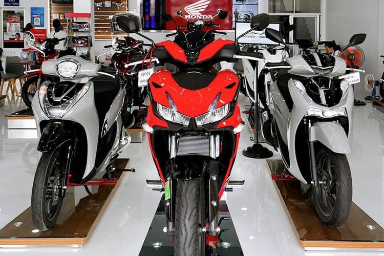 Can Tet, xe may Suzuki va Honda giam gia manh toi hon 50 trieu dong-Hinh-3