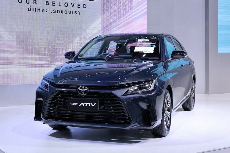 Mac be boi gian lan an toan tu Daihatsu, Toyota Vios van dat khach