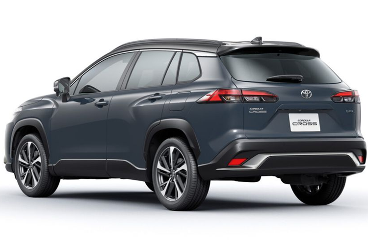 Những khách hàng không quan tâm đến Toyota Corolla Cross 2024 bản hybrid có thể chọn biến thể động cơ đốt trong hiện được trang bị máy 4 xi-lanh 2.0 lít thay vì loại 1.8 lít trước đây.