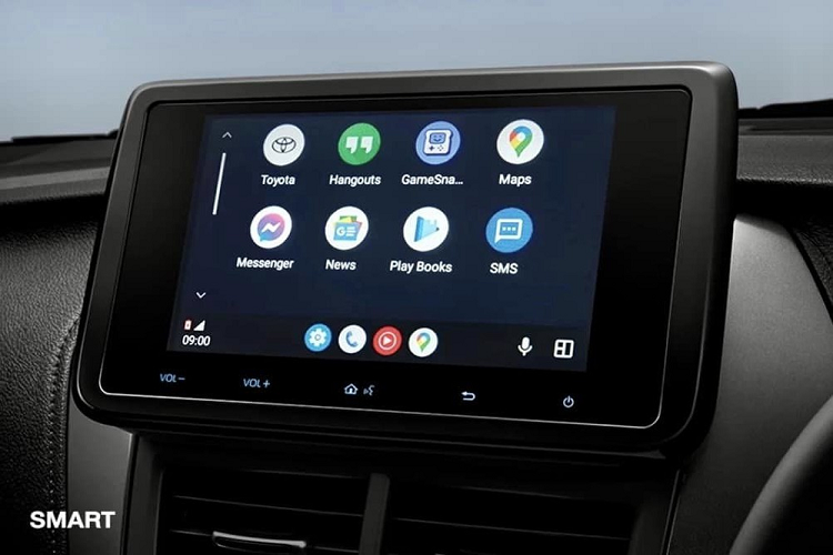 Thêm vào đó là cổng USB Type C dành cho hàng ghế sau. Tuy nhiên, hàng ghế sau của xe vẫn thiếu cửa gió điều hòa tương tự phiên bản cũ. Chưa hết, hình ảnh chính thức đầu tiên của Toyota Vios 2023 còn hé lộ cả trang bị an toàn. Theo đó, mẫu sedan hạng B này sẽ được bổ sung hệ thống cảnh báo lệch làn đường LDA và hệ thống cảnh báo tiền va chạm PCS mới.