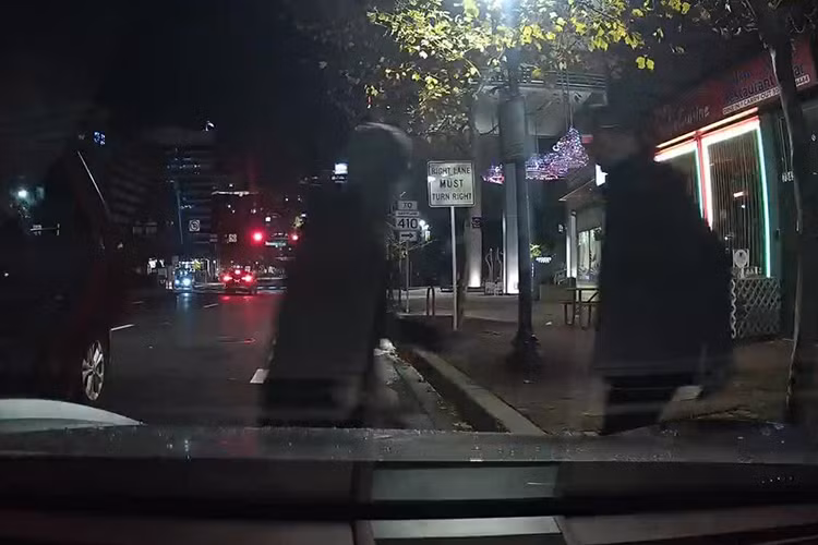 Cuop Porsche 718 Boxster bat thanh vi khong biet lai xe so san