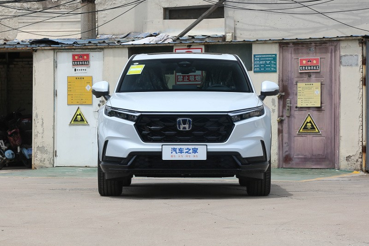 Honda CR-V e:HEV 2023 mới đã chính thức ra mắt tại Trung Quốc với 5 phiên bản, giá thấp nhất chỉ từ 199.900 nhân dân tệ (tương đương 653 triệu đồng), đến cao nhất là 263.900 nhân dân tệ (tương đương 862 triệu đồng), xe đã được mở bán trước với nhiều chương trình ưu đãi hấp dẫn.