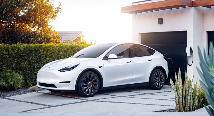 Tesla lang le ban ban tieu chuan Model Y moi, re hon VinFast VF8-Hinh-2
