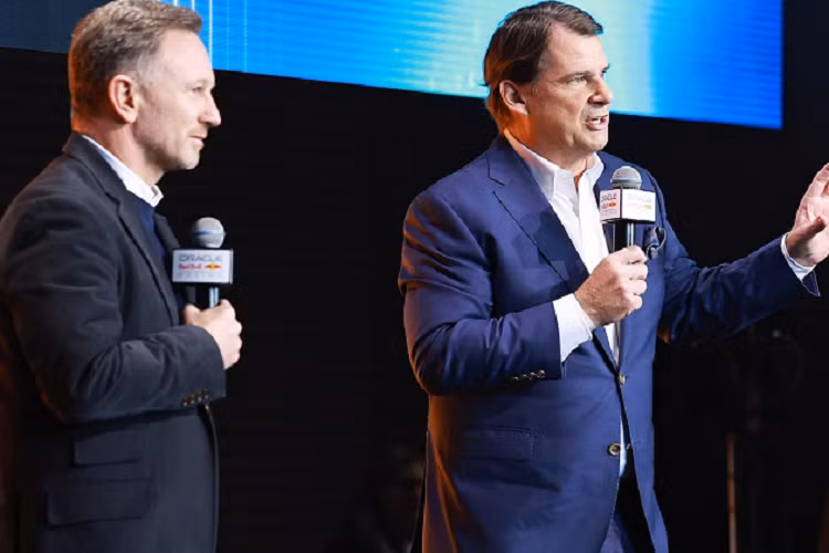 Ford trở lại F1 với tư cách là “đồng phát triển” đơn vị năng lượng (power unit) phát triển thế hệ tiếp theo của dòng động cơ hybrid từ năm 2026, hệ truyền động riêng, công nghệ pin và động cơ điện cho Oracle Red Bull Racing và Scuderia Alpha Tauri từ năm 2026 đến năm 2030.