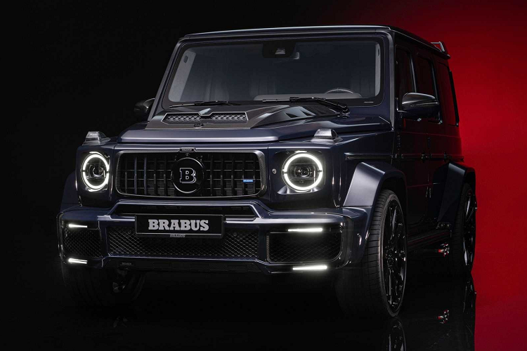 Mới đây, hãng độ Brabus đã giới thiệu dự án mới nhất mang tên - Mercedes-AMG G63 Brabus 900 Deep Blue. Với gói độ này nội thất và ngoại thất của xe có sự thay đổi ấn tượng.