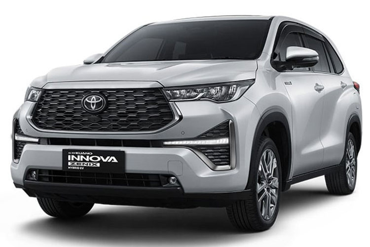 Bên cạnh Toyota Innova 2023, dự kiến trong thời gian tới, thị trường ô tô trong nước sẽ ngày càng sôi động hơn khi Toyota đang "rục rịch" ra mắt thêm hai "tân binh" là Toyota Wigo và Toyota Vios facelift.