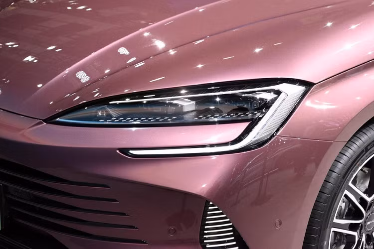 Dự kiến BYD Destroyer 07 sẽ được tung ra thị trường vào Quý III năm nay với mức giá bán từ 200.000 nhân dân tệ đến 250.000 nhân dân tệ, tương đương 681 triệu đồng đến 851 triệu đồng.