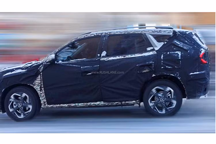 Sức mạnh của Tucson 2024 facelift sẽ không thay đổi, vẫn là động cơ tăng áp 1,6L cùng hộp số DCT 7 cấp hoặc phiên bản động cơ xăng tăng áp 1,6L kết hợp mô-tơ điện nguồn pin 13,8 kWh sản sinh tổng công suất 261 mã lực và mô-men xoắn cực đại 350 Nm.